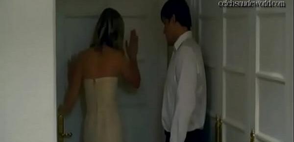  Kirsten Dunst public toilet sex